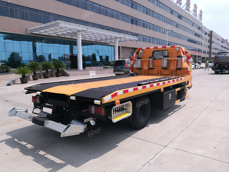 江鈴順達(dá)藍(lán)牌一拖二清障車(chē)